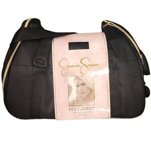 Jessica Simpson Medium Pet Carrier
